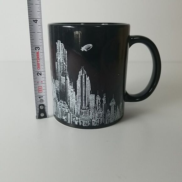 Batman Joker Skyline Color Changing 11 oz Coffee Mug - zak! Designs LOOT CRATE - Picture 12 of 12